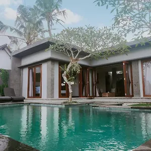 Anggira , Ubud Indonesië